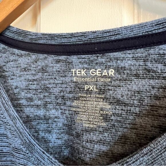 Tek Gear blue sweater PXL - Picture 3 of 4